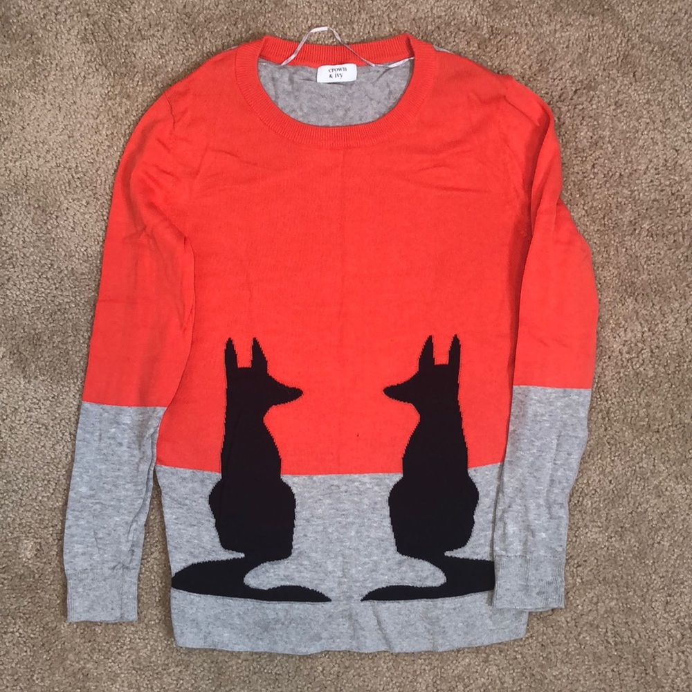 NWOT‼️ crown & ivy Sweater